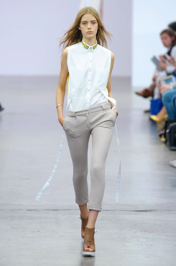 Fotoservizio/SS 2014/WOMEN/ICEBERG/DP2/2
