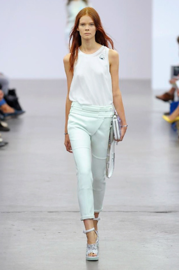 Fotoservizio/SS 2014/WOMEN/ICEBERG/DP2/5