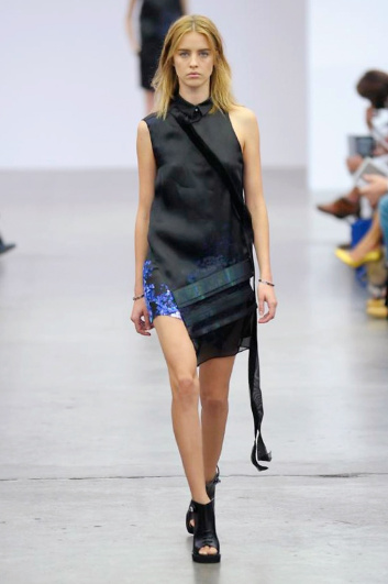Fotoservizio/SS 2014/WOMEN/ICEBERG/DP2/1