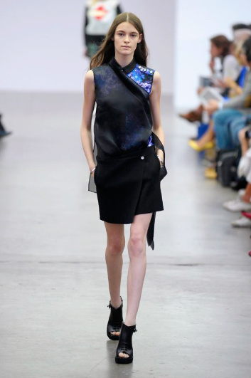 Fotoservizio/SS 2014/WOMEN/ICEBERG/DP2/2