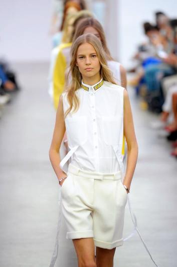 Fotoservizio/SS 2014/WOMEN/ICEBERG/DP2/12