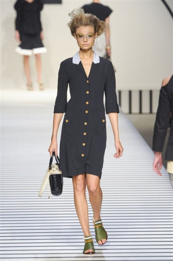 Fotoservizio/SS 2012/WOMEN/FENDI/6