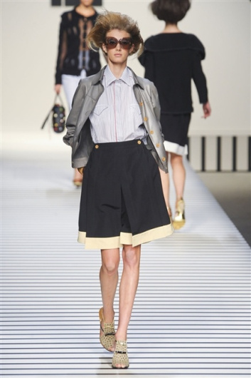 Fotoservizio/SS 2012/WOMEN/FENDI/9