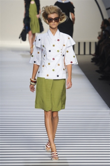 Fotoservizio/SS 2012/WOMEN/FENDI/16
