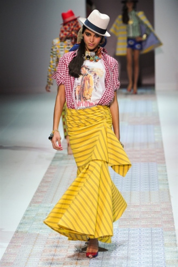 Fotoservizio/SS 2014/WOMEN/STELLA JEAN/DP1/12