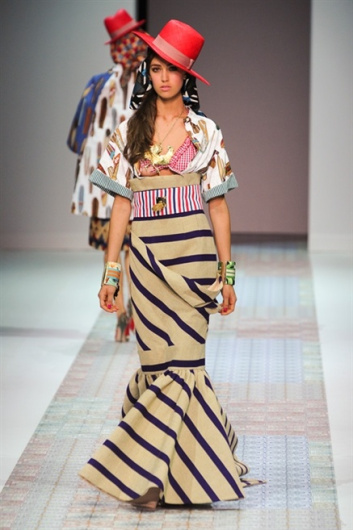 Fotoservizio/SS 2014/WOMEN/STELLA JEAN/DP1/30