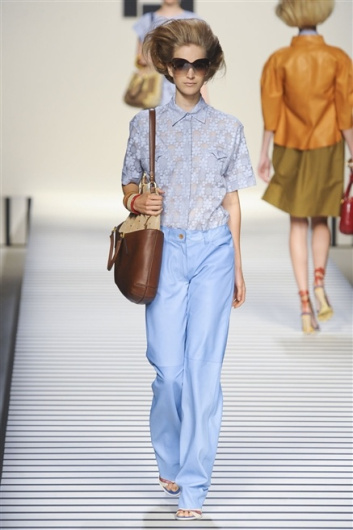 Fotoservizio/SS 2012/WOMEN/FENDI/34