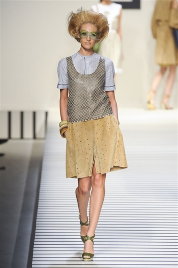 Fotoservizio/SS 2012/WOMEN/FENDI/30
