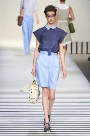Fotoservizio/SS 2012/WOMEN/FENDI/33