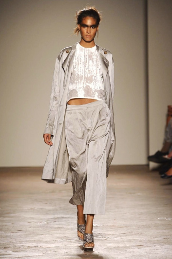 Fotoservizio/SS 2014/WOMEN/GABRIELE COLANGELO/DP2/12