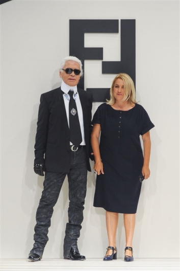Fotoservizio/SS 2012/WOMEN/FENDI/45