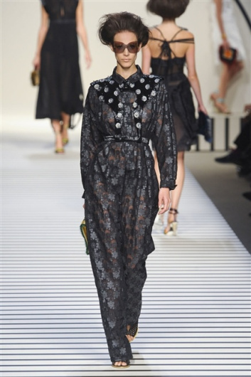 Fotoservizio/SS 2012/WOMEN/FENDI/40