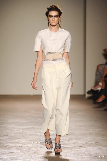 Fotoservizio/SS 2014/WOMEN/GABRIELE COLANGELO/DP2/2