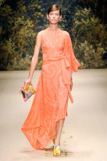 Fotoservizio/SS 2014/WOMEN/LAURA BIAGIOTTI/DP2/1