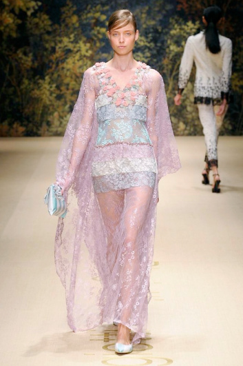 Fotoservizio/SS 2014/WOMEN/LAURA BIAGIOTTI/DP2/4