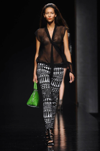 Fotoservizio/SS 2014/WOMEN/JOHN RICHMOND/DP2/3