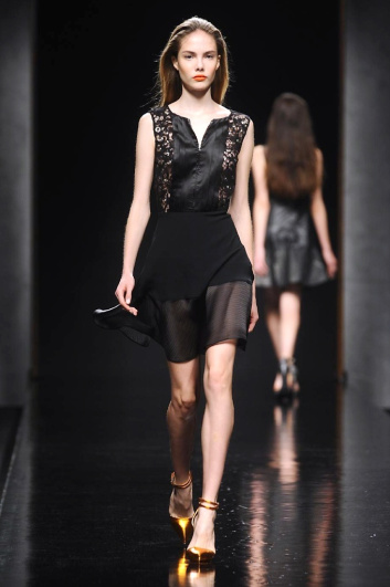 Fotoservizio/SS 2014/WOMEN/JOHN RICHMOND/DP2/8