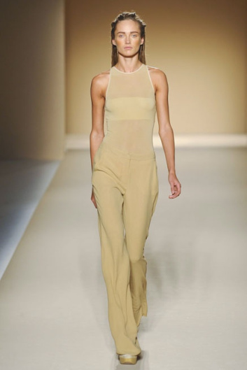 Fotoservizio/SS 2012/WOMEN/MAX MARA/6