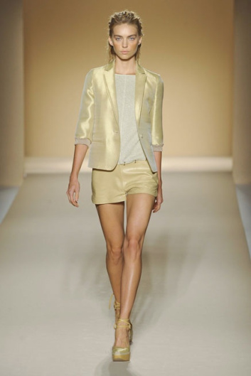 Fotoservizio/SS 2012/WOMEN/MAX MARA/40