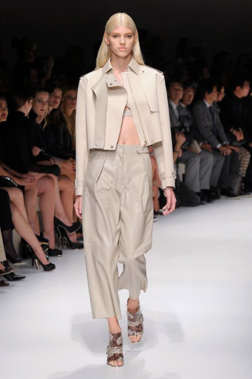 Fotoservizio/SS 2014/WOMEN/SALVATORE FERRAGAMO/DP2/3