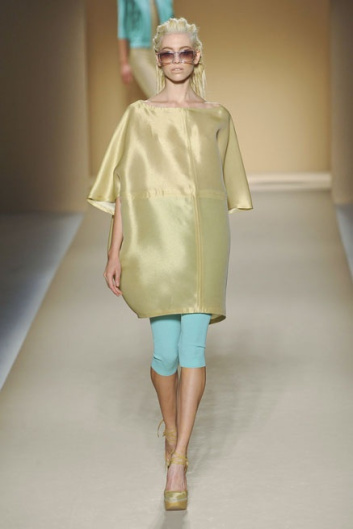 Fotoservizio/SS 2012/WOMEN/MAX MARA/37