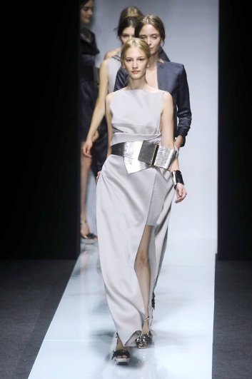 Fotoservizio/SS 2014/WOMEN/GIANFRANCO FERRE'/DP2/2