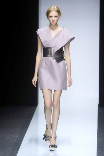 Fotoservizio/SS 2014/WOMEN/GIANFRANCO FERRE'/DP2/1
