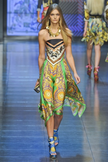 Fotoservizio/SS 2012/WOMEN/D&G/6