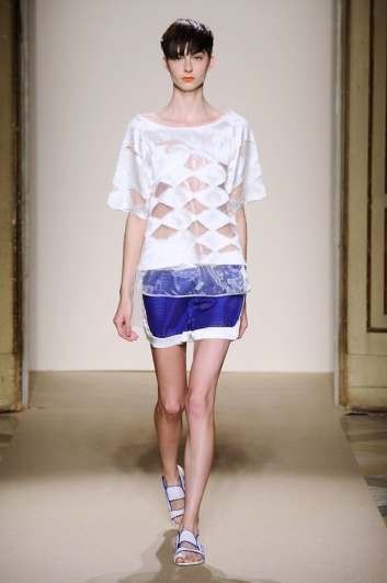 Fotoservizio/SS 2014/WOMEN/CRISTIANO BURANI/DP2/1