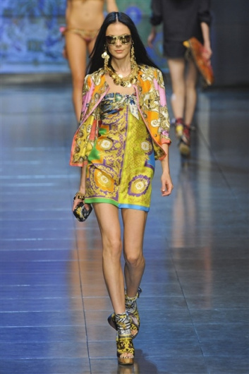 Fotoservizio/SS 2012/WOMEN/D&G/13