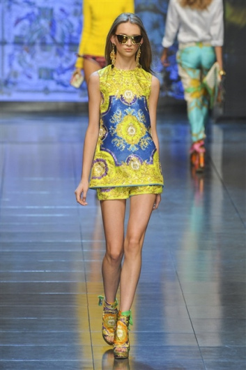 Fotoservizio/SS 2012/WOMEN/D&G/15