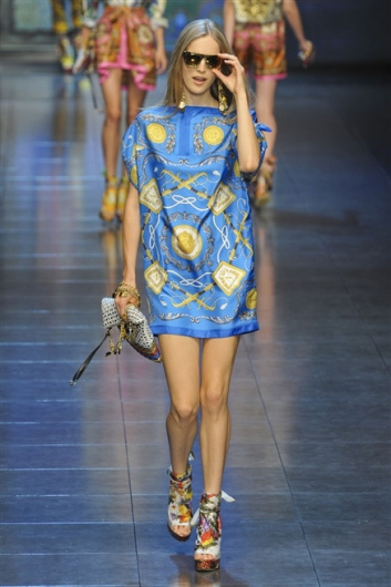 Fotoservizio/SS 2012/WOMEN/D&G/24