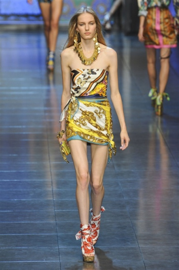 Fotoservizio/SS 2012/WOMEN/D&G/28