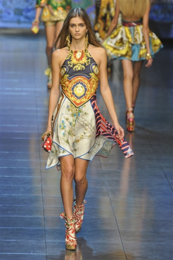 Fotoservizio/SS 2012/WOMEN/D&G/43