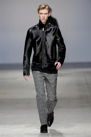 Fotoservizio/FW 2014-2015/MEN/COSTUME NATIONAL HOMME/DP1/32
