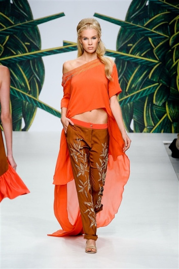 Fotoservizio/SS 2012/WOMEN/JO NO FUI/14