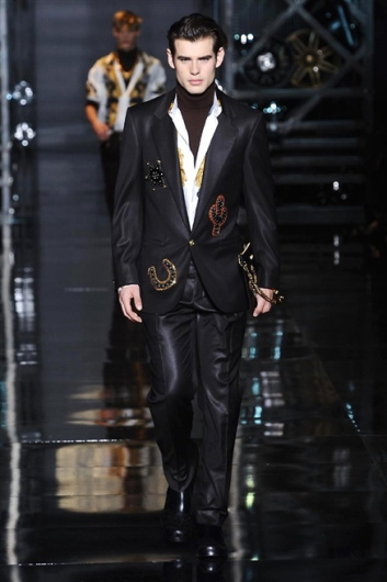 Fotoservizio/FW 2014-2015/MEN/VERSACE/DP1/1