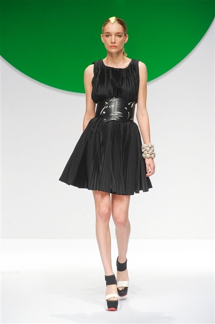 Fotoservizio/SS 2012/WOMEN/KRIZIA/4