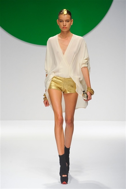Fotoservizio/SS 2012/WOMEN/KRIZIA/39