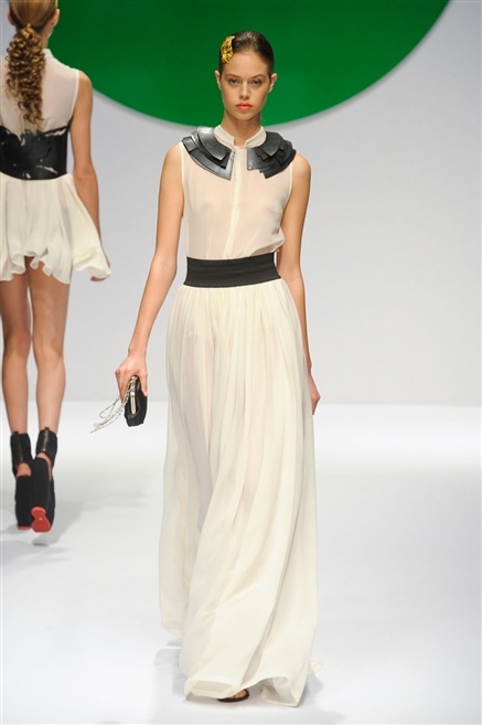 Fotoservizio/SS 2012/WOMEN/KRIZIA/41