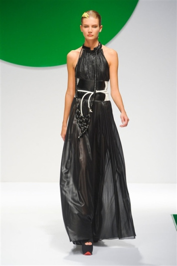 Fotoservizio/SS 2012/WOMEN/KRIZIA/42