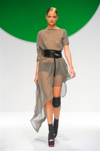 Fotoservizio/SS 2012/WOMEN/KRIZIA/36