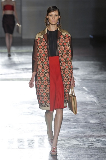 Fotoservizio/SS 2012/WOMEN/PRADA/14
