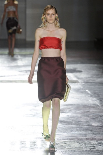 Fotoservizio/SS 2012/WOMEN/PRADA/15