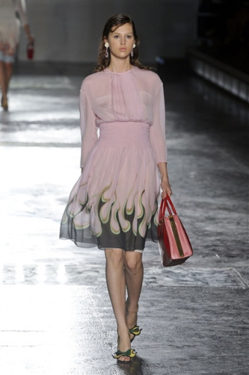 Fotoservizio/SS 2012/WOMEN/PRADA/24