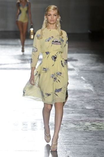 Fotoservizio/SS 2012/WOMEN/PRADA/27