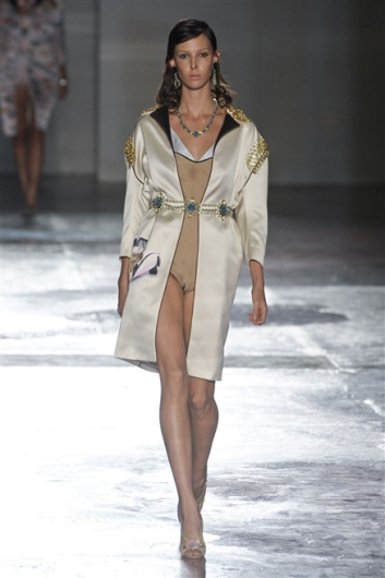 Fotoservizio/SS 2012/WOMEN/PRADA/34