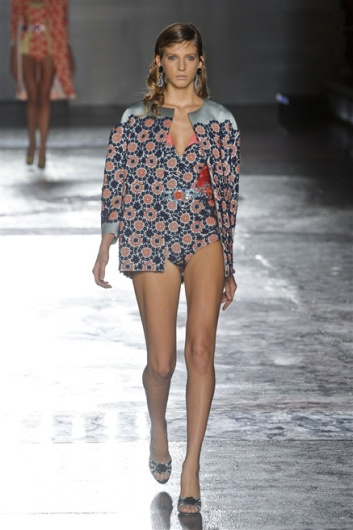 Fotoservizio/SS 2012/WOMEN/PRADA/39