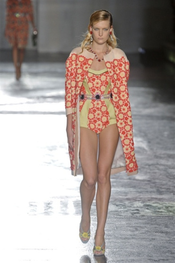 Fotoservizio/SS 2012/WOMEN/PRADA/40