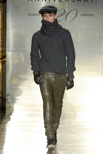 Fotoservizio/FW 2014-2015/MEN/DAKS/DP1/7